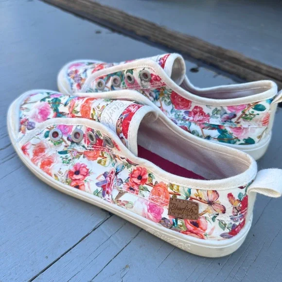 Blowfish girls floral slip on shoes size 4 - Picture 1 of 5